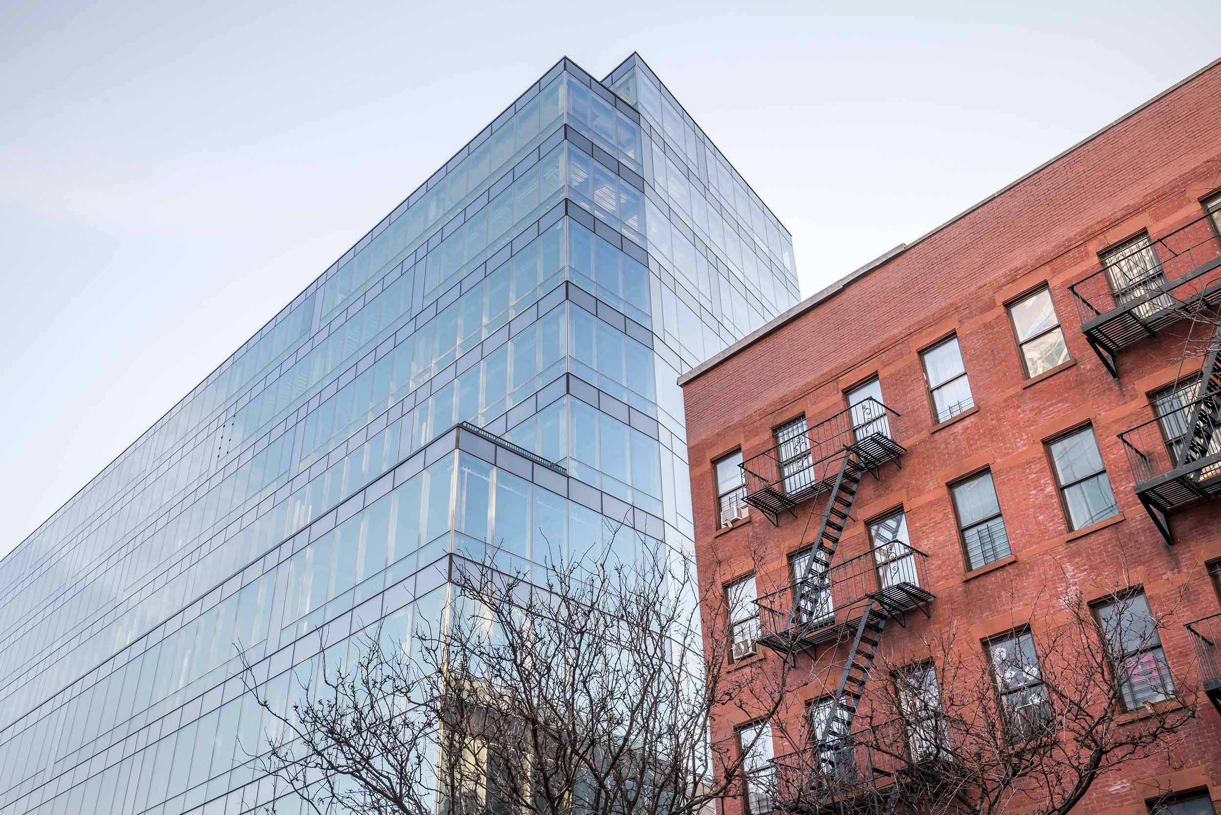 Janus Taystee Building - Image 1